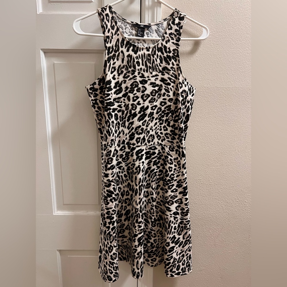 H&M dress cheetah print. SZ Small